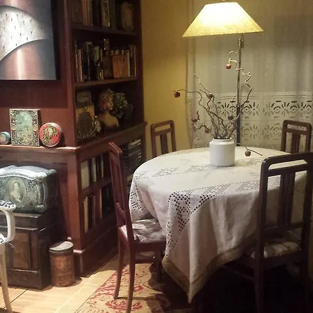 Teapot House Bed & Breakfast