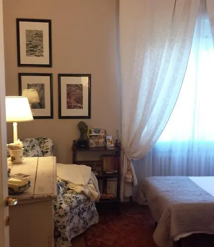 Alojamento de Acomodação e Pequeno-almoço Teapot House Perúgia