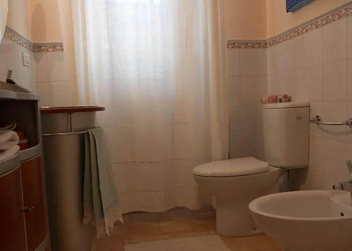 Bed & Breakfast Teapot House 3*